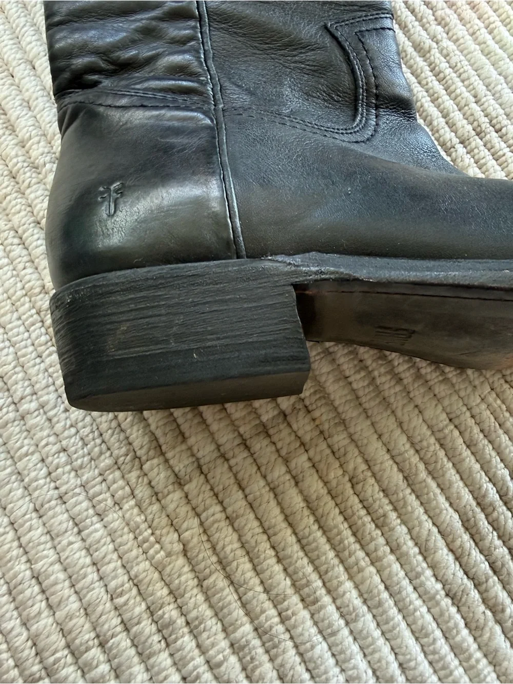 Women’s Frye Shirley Boots Size 9